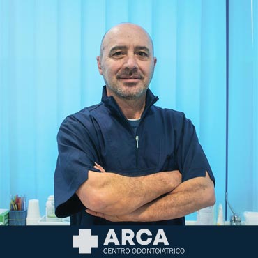 Roberto Scali, Amministrazione Studio Dentistico Arca a Massa