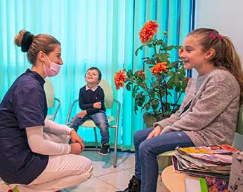 Interfacciarsi con una figura positiva al primo incontro